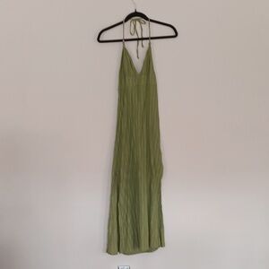 T Bags Green Crinkle Halter Maxi Dress Side Slits Gold Thread Size XS EUC